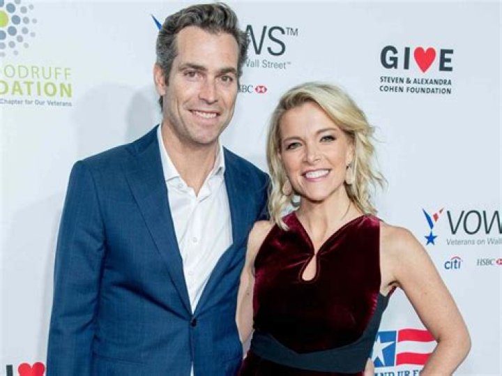 Barton MacLane Biography, Age, Height, Wife, Net Worth, Family