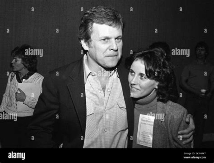 Ken Kercheval Biography, Age, Height, Wife, Net Worth, Family