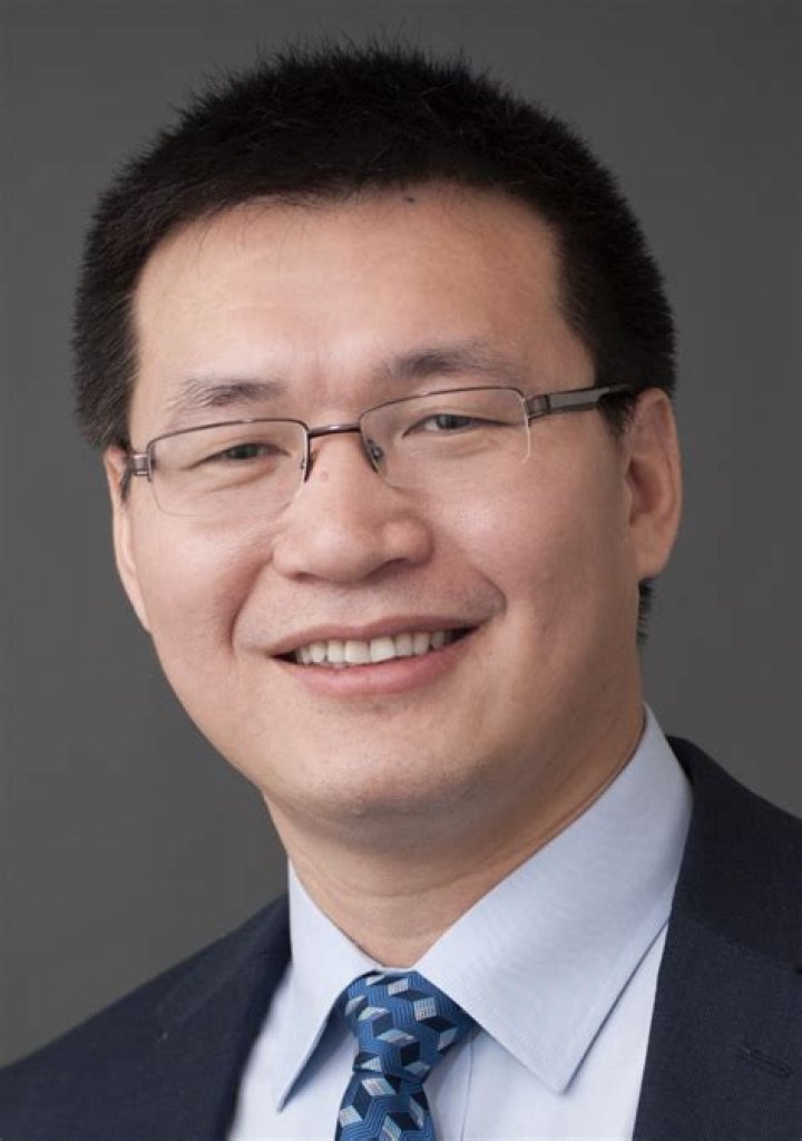 Xiaoliang Sunney Xie Biography, Age, Height, Wife, Net Worth, Family